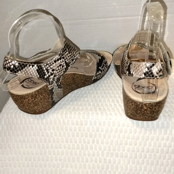 ABEO Una Wedge Animal Print Platform Sandals Size 8N - Picture 4 of 12